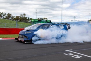 SuperVan 4.2 at Bathurst